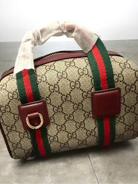 Gucci mini bag in beige and burgundy